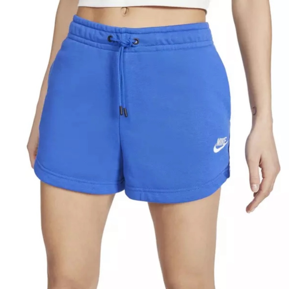 EUC Nike Essentials Shorts